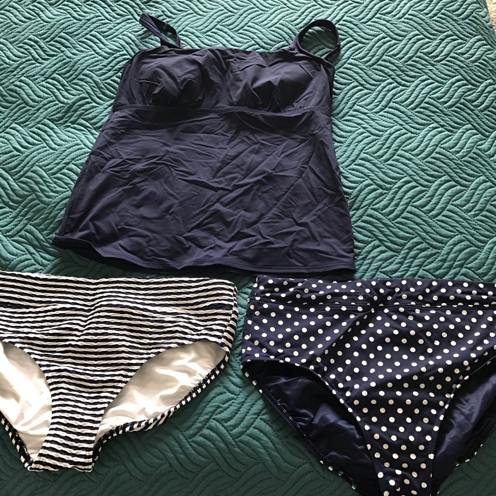 Swim top and 2 bottoms
